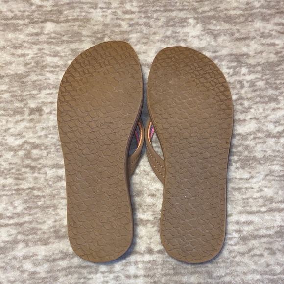 Reef Tan and Brown Sandals - Picture 3 of 4